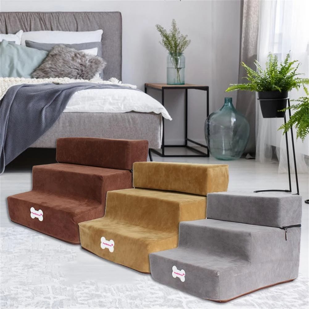 Three stairs for dogs with mobility problems